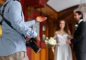 side-view-photographer-married-c